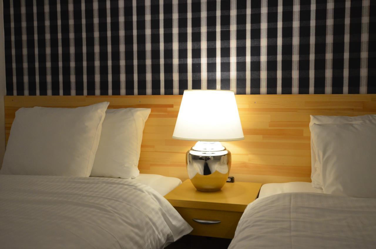 Midi Hotel Осака Екстериор снимка